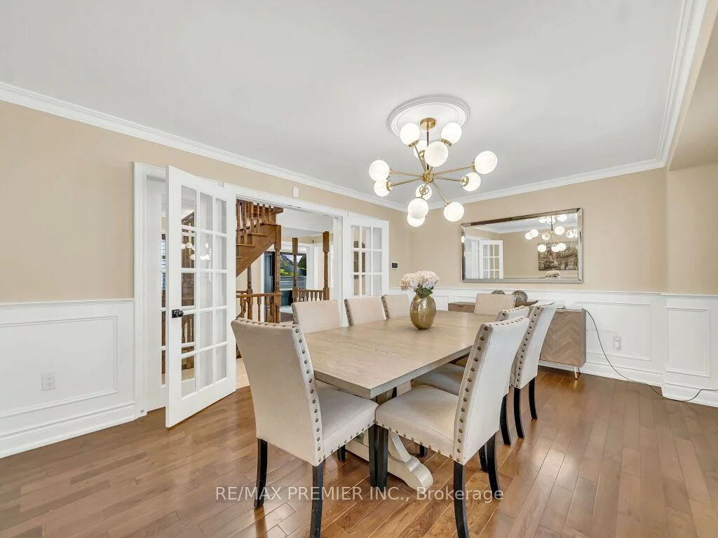606, Brooker, Stonehaven-Wyndham, Newmarket