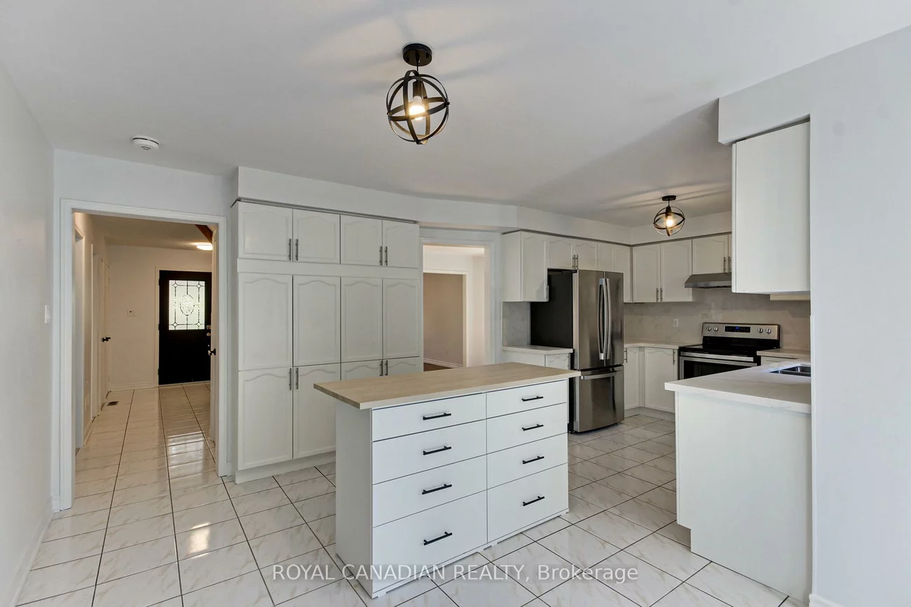 175, RHODES, Glenway Estates, Newmarket