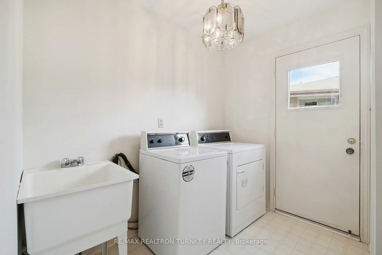 154, Meadowbank, Huron Heights-Leslie Valley, Newmarket