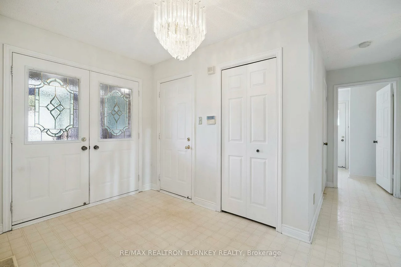 154, Meadowbank, Huron Heights-Leslie Valley, Newmarket