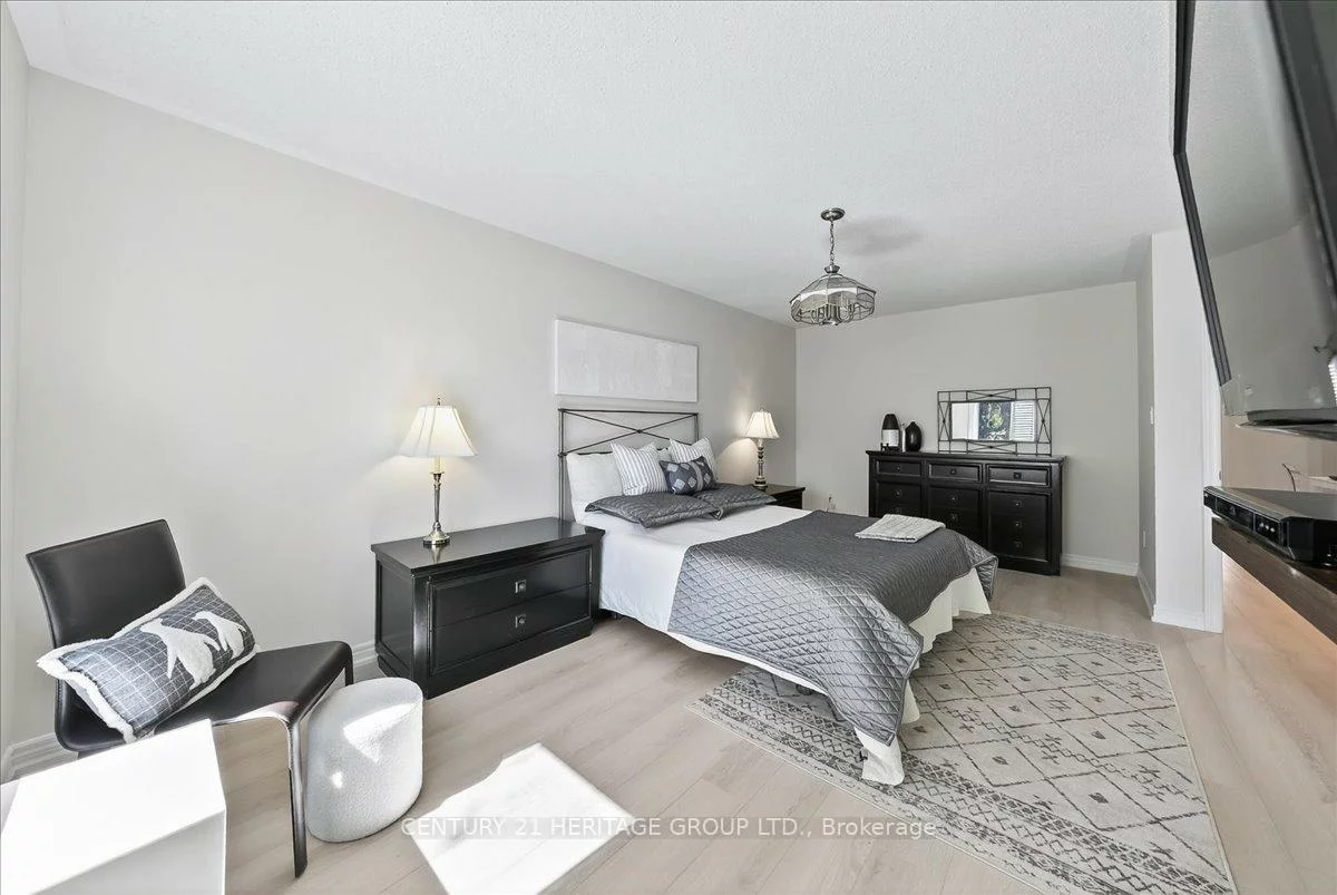 350, Hewitt, Summerhill Estates, Newmarket