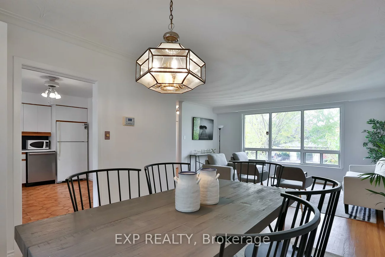 165, Carlson, Gorham-College Manor, Newmarket