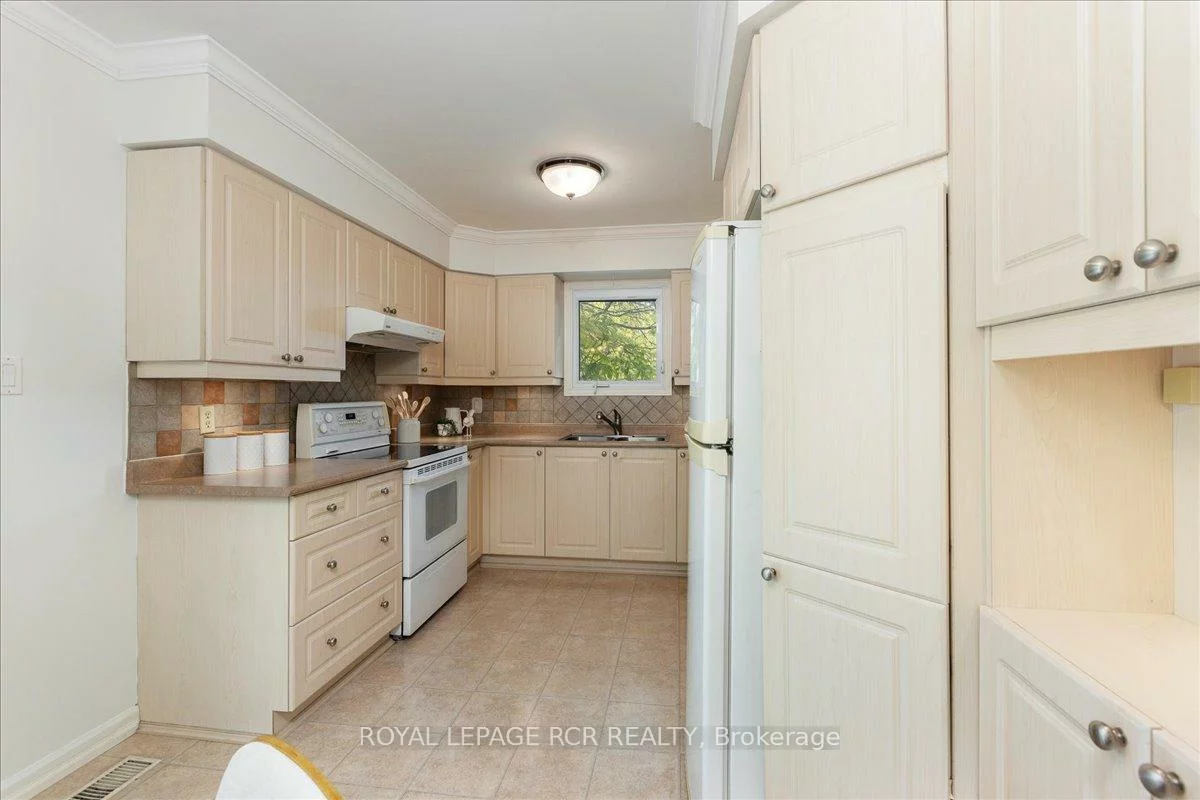 153, Stickwood, Gorham-College Manor, Newmarket