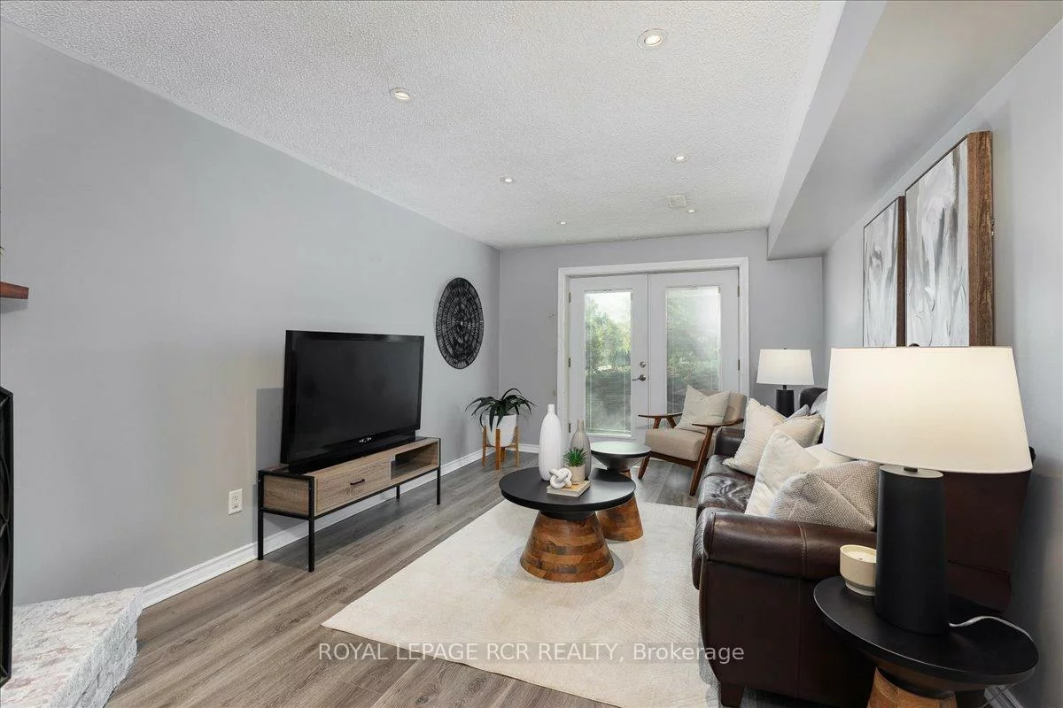 153, Stickwood, Gorham-College Manor, Newmarket