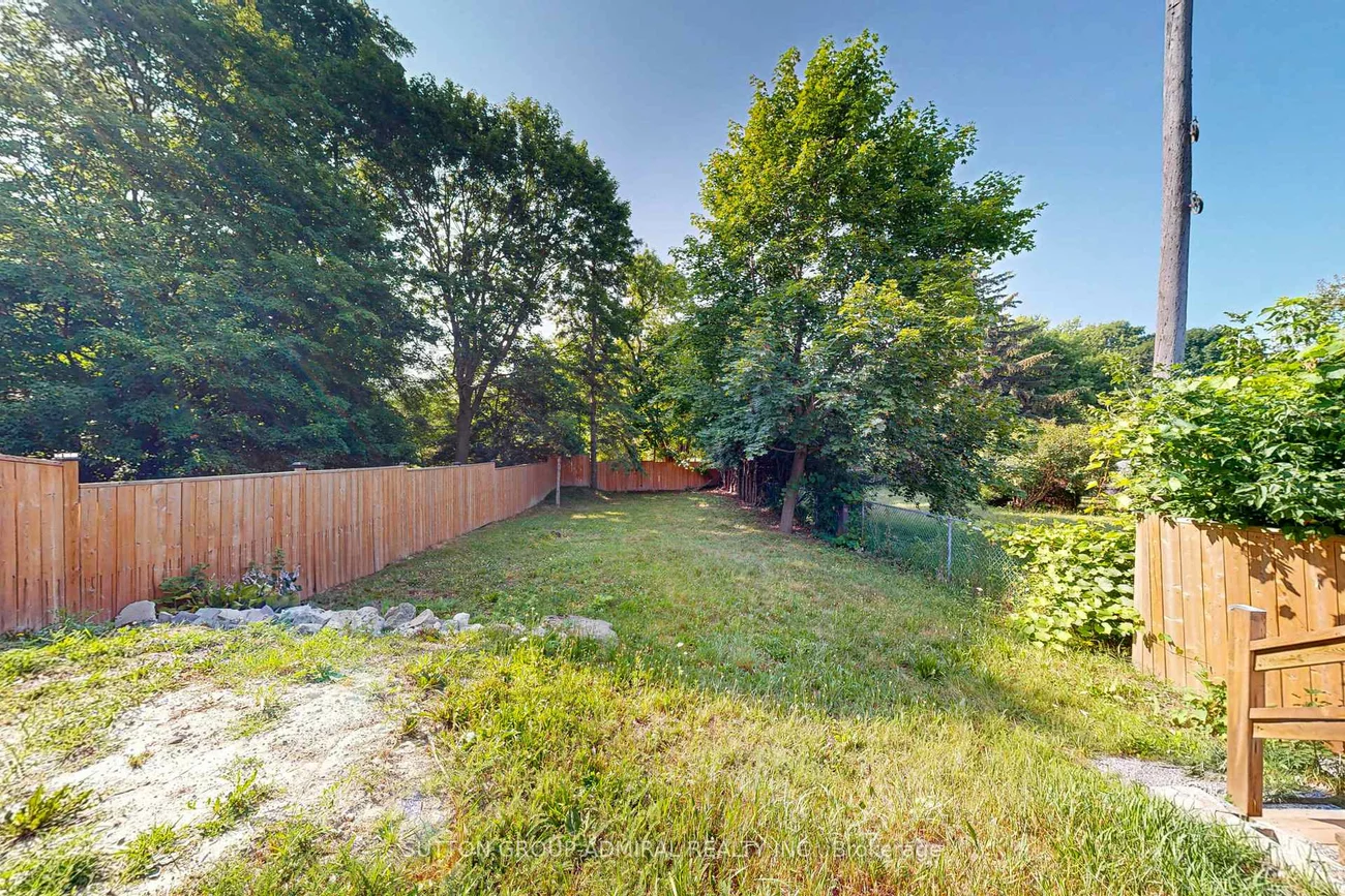 408, Andrew, Central Newmarket, Newmarket