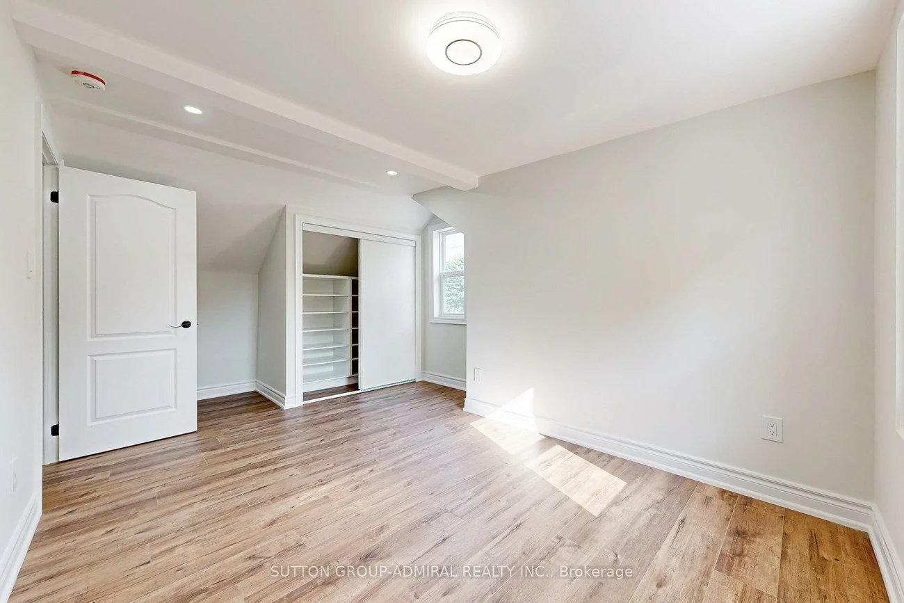 408, Andrew, Central Newmarket, Newmarket