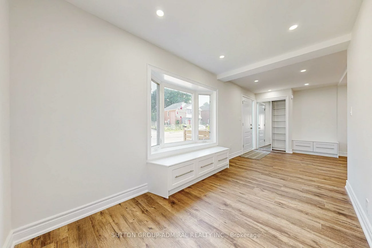 408, Andrew, Central Newmarket, Newmarket