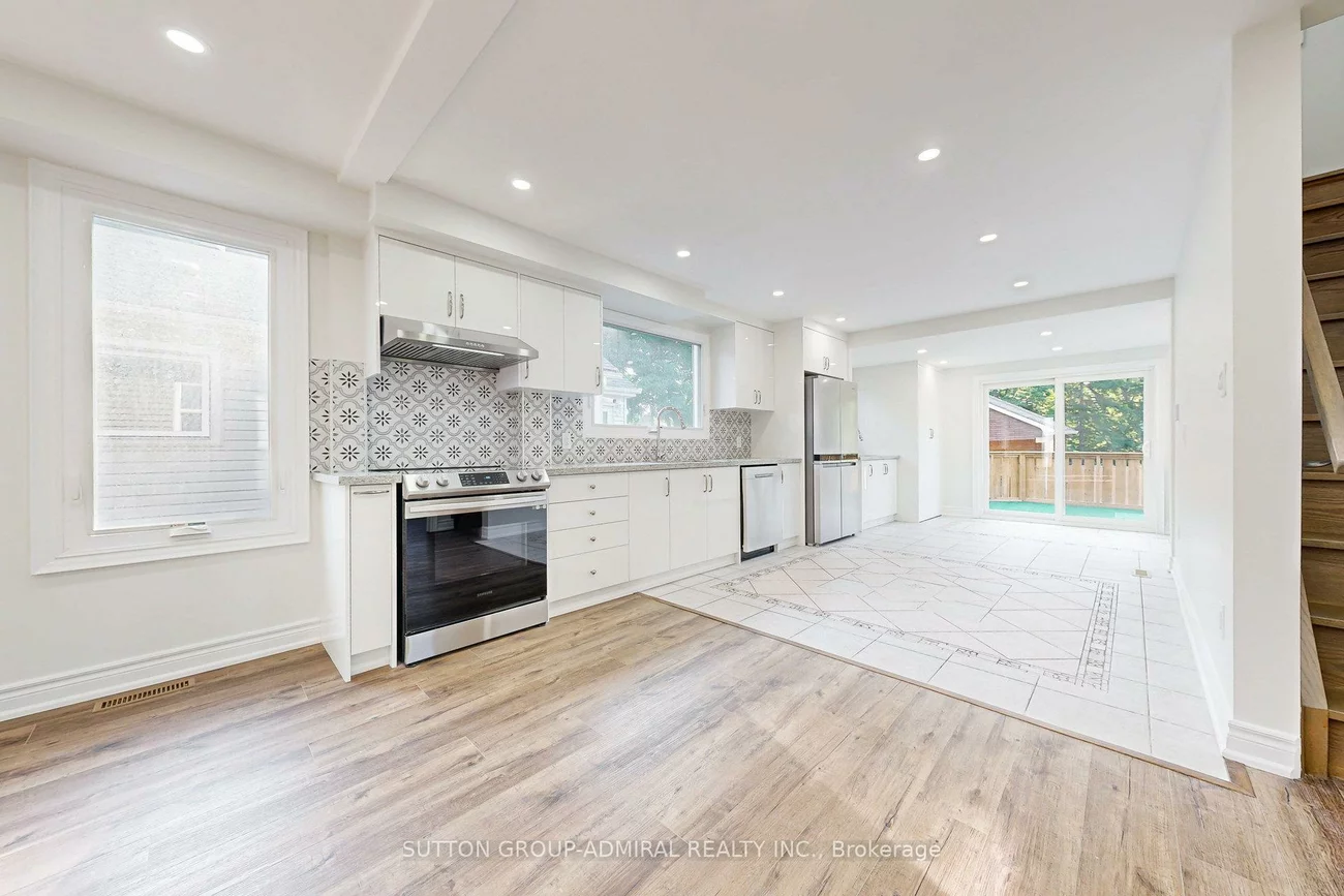 408, Andrew, Central Newmarket, Newmarket