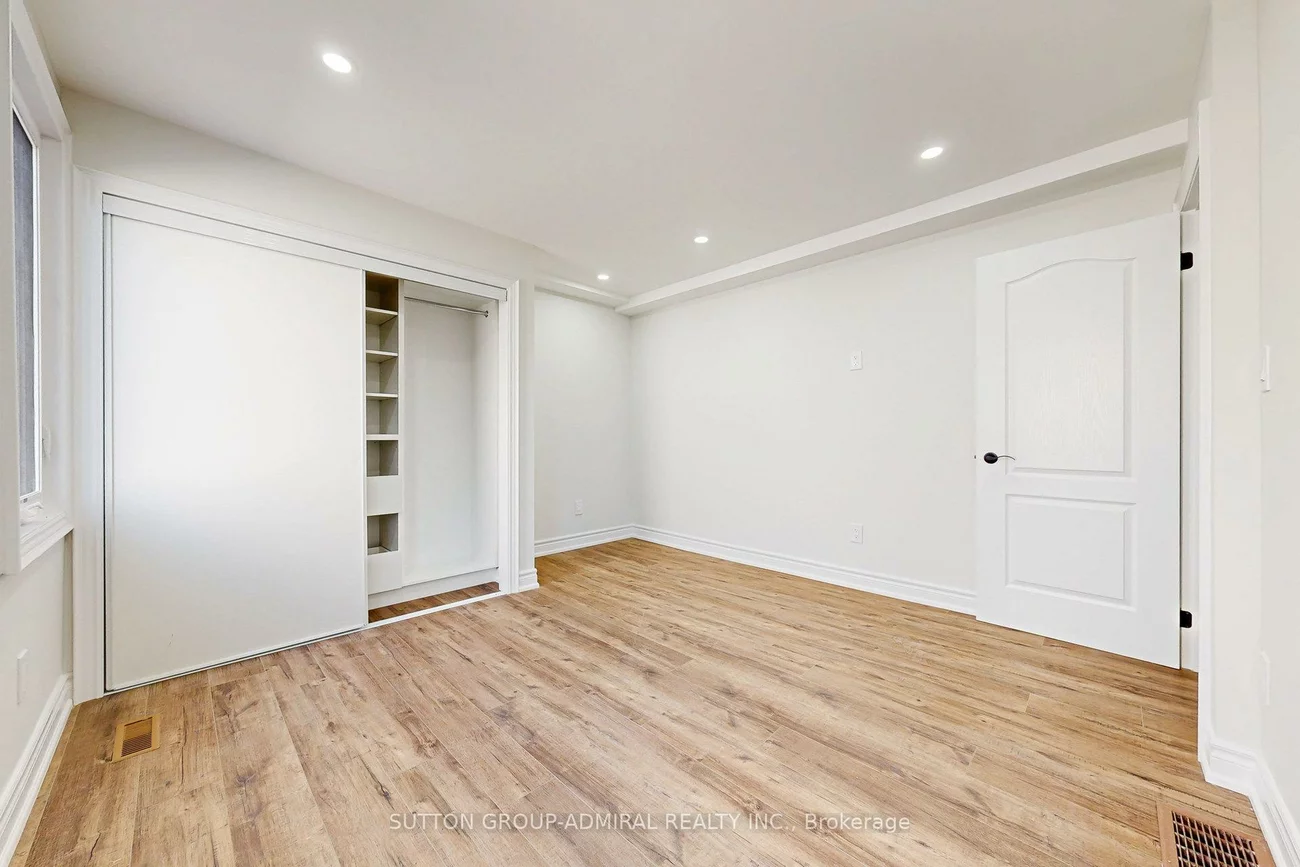 408, Andrew, Central Newmarket, Newmarket