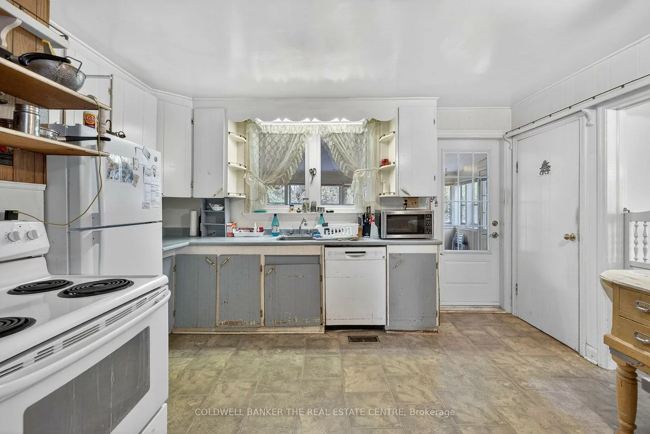 275, Maple, Gorham-College Manor, Newmarket