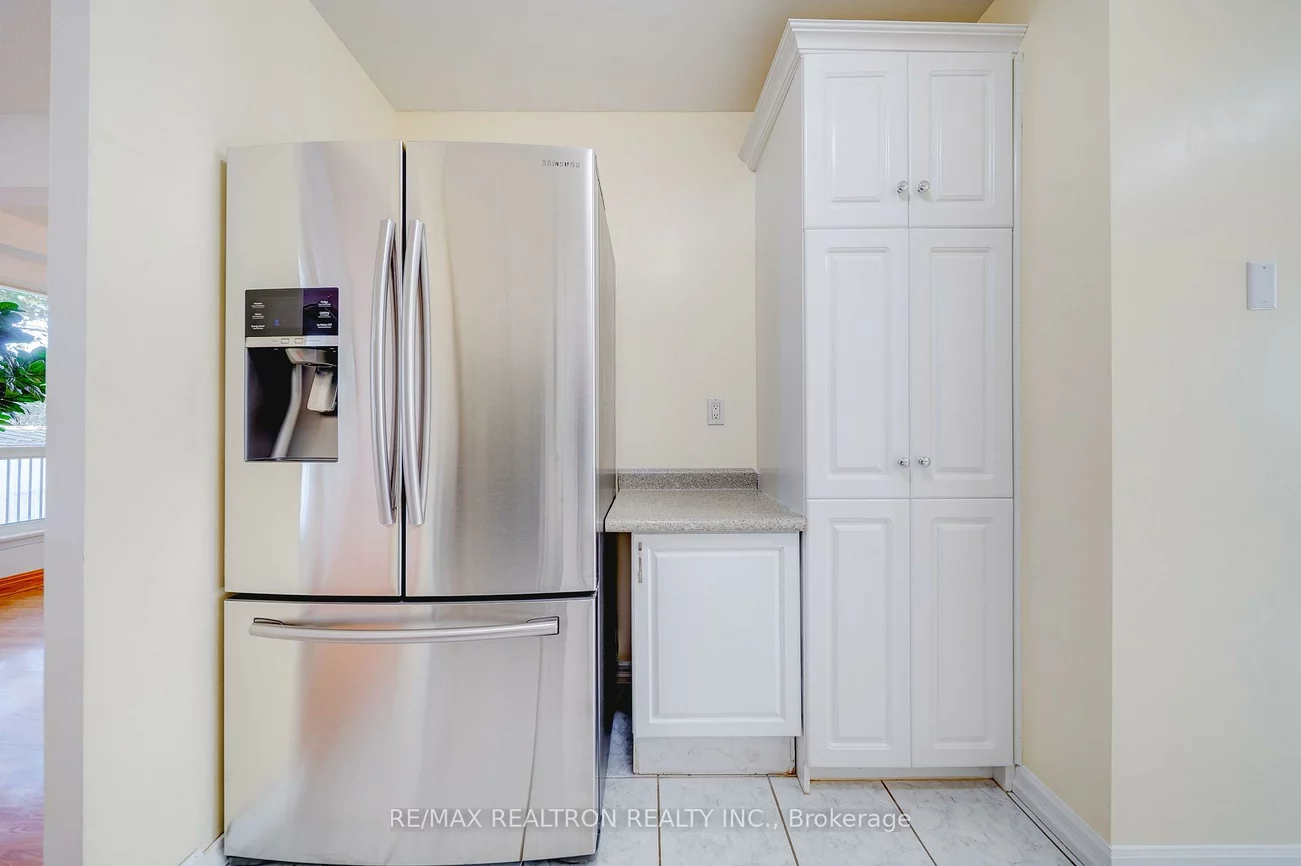 699, Jackson, Huron Heights-Leslie Valley, Newmarket