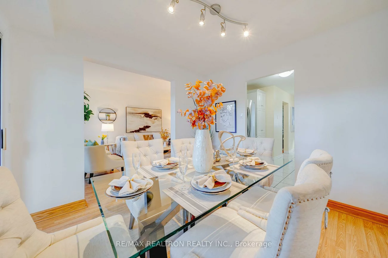 699, Jackson, Huron Heights-Leslie Valley, Newmarket