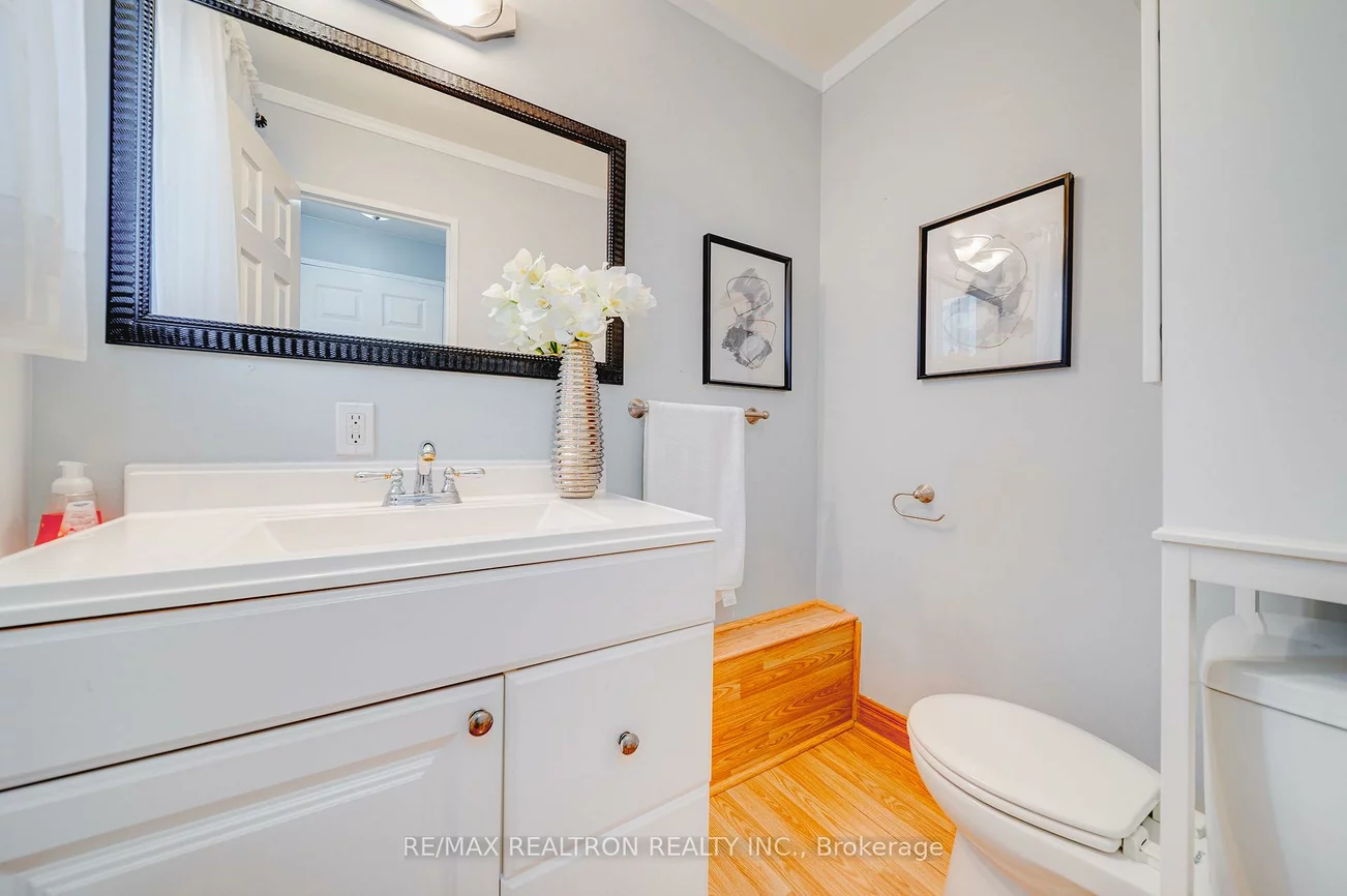 699, Jackson, Huron Heights-Leslie Valley, Newmarket