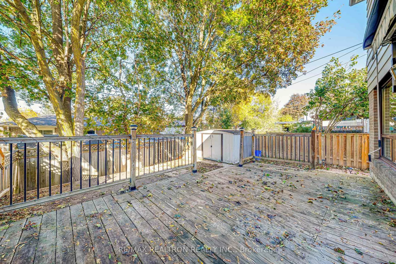 699, Jackson, Huron Heights-Leslie Valley, Newmarket