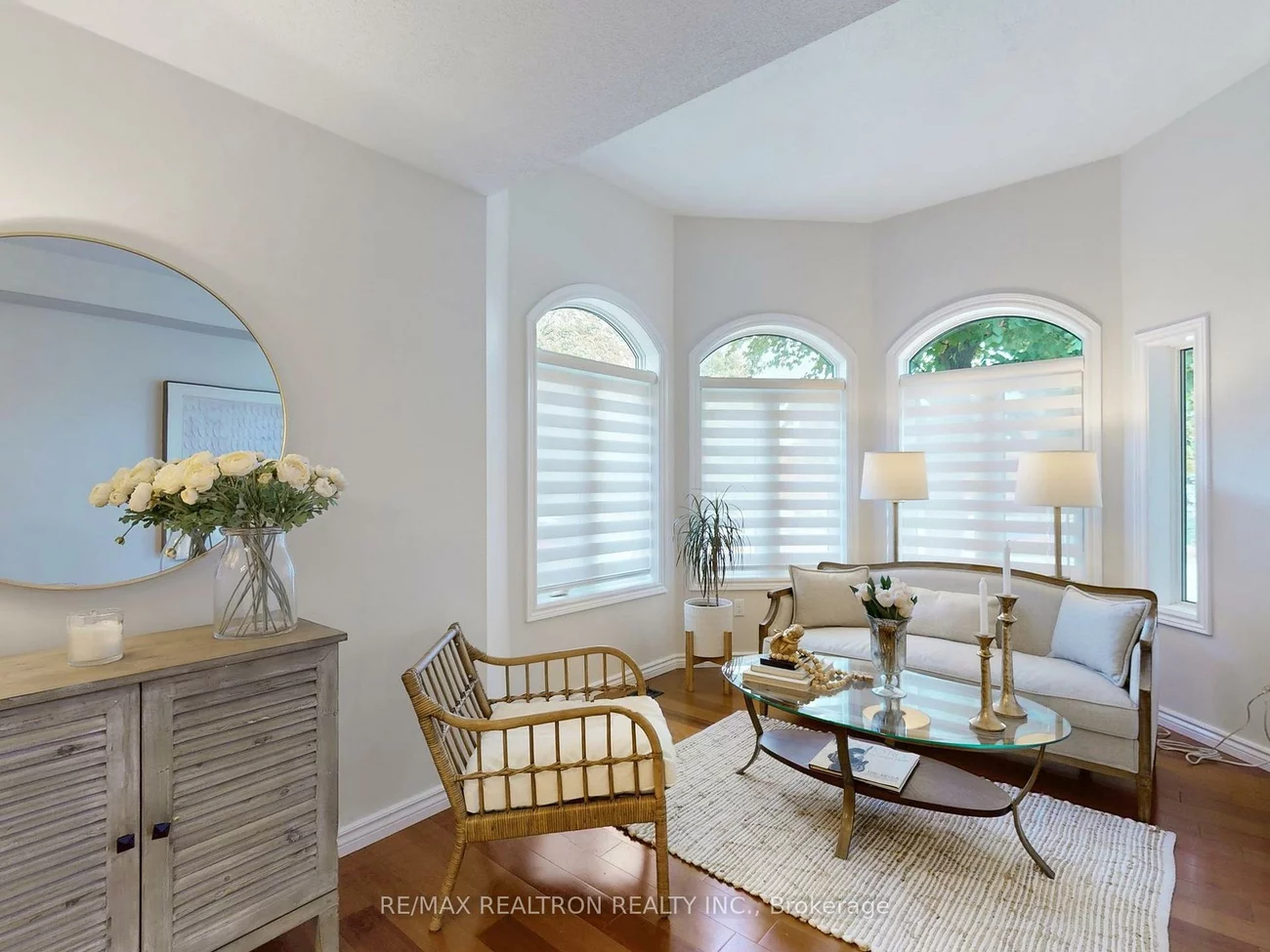 301, Warner, Summerhill Estates, Newmarket