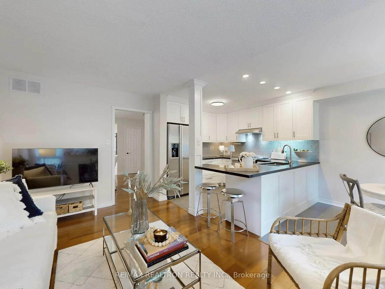 301, Warner, Summerhill Estates, Newmarket