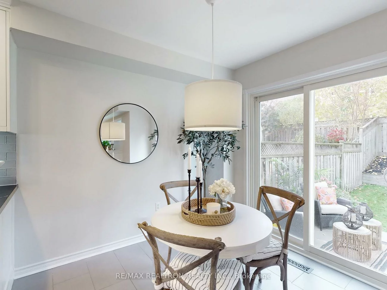 301, Warner, Summerhill Estates, Newmarket