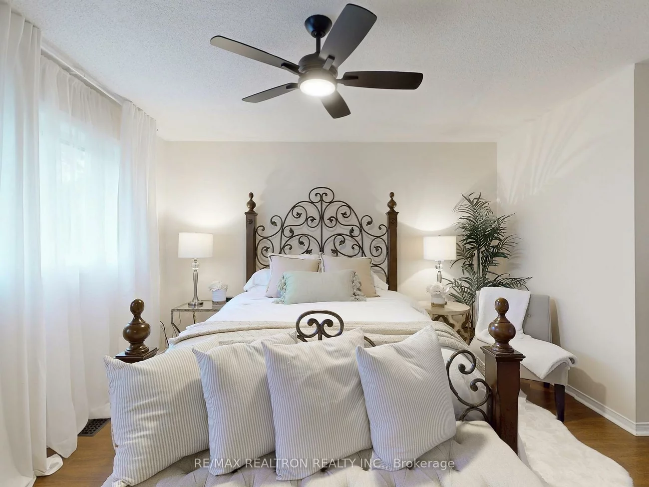 301, Warner, Summerhill Estates, Newmarket