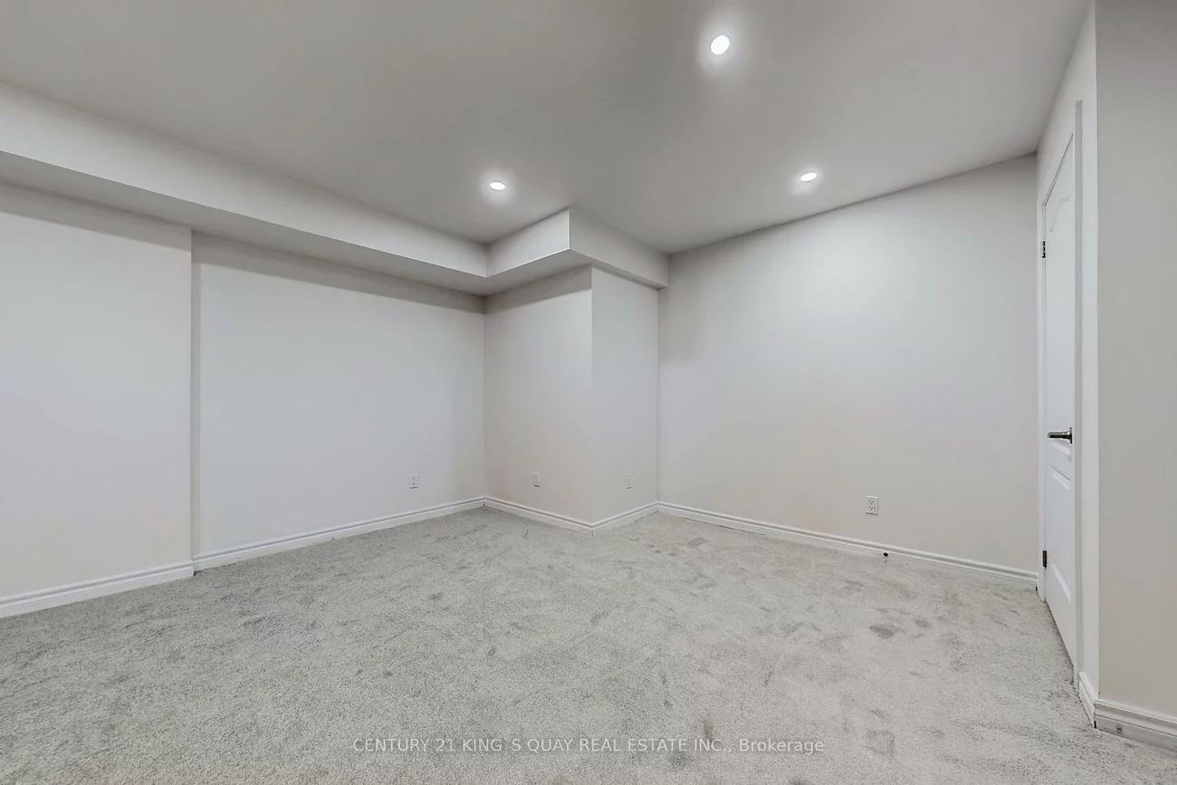 220, Karl Rose, Woodland Hill, Newmarket