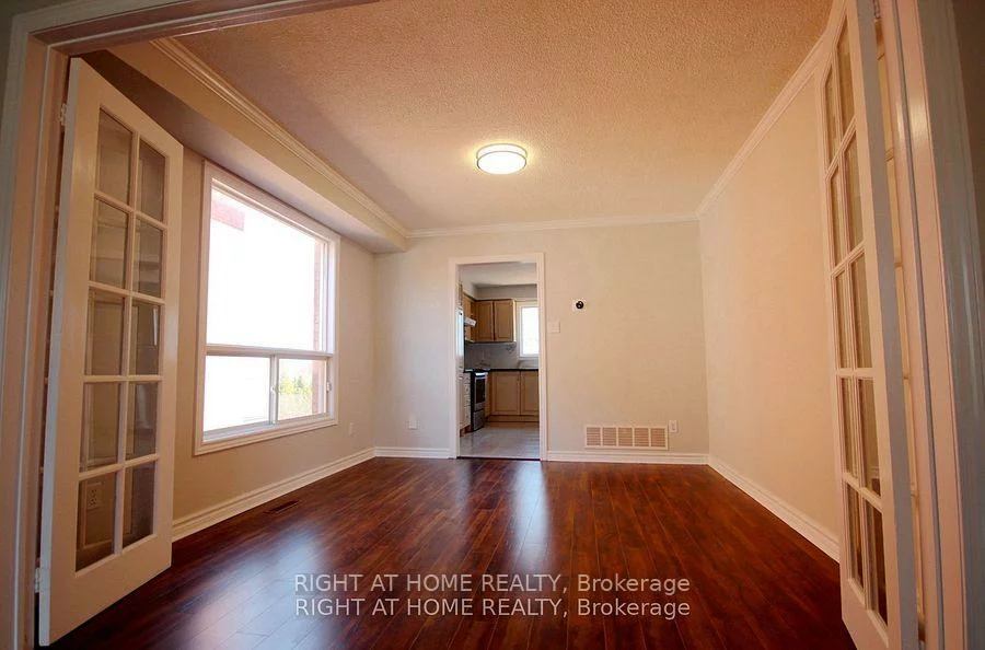 207, Kensit, Armitage, Newmarket