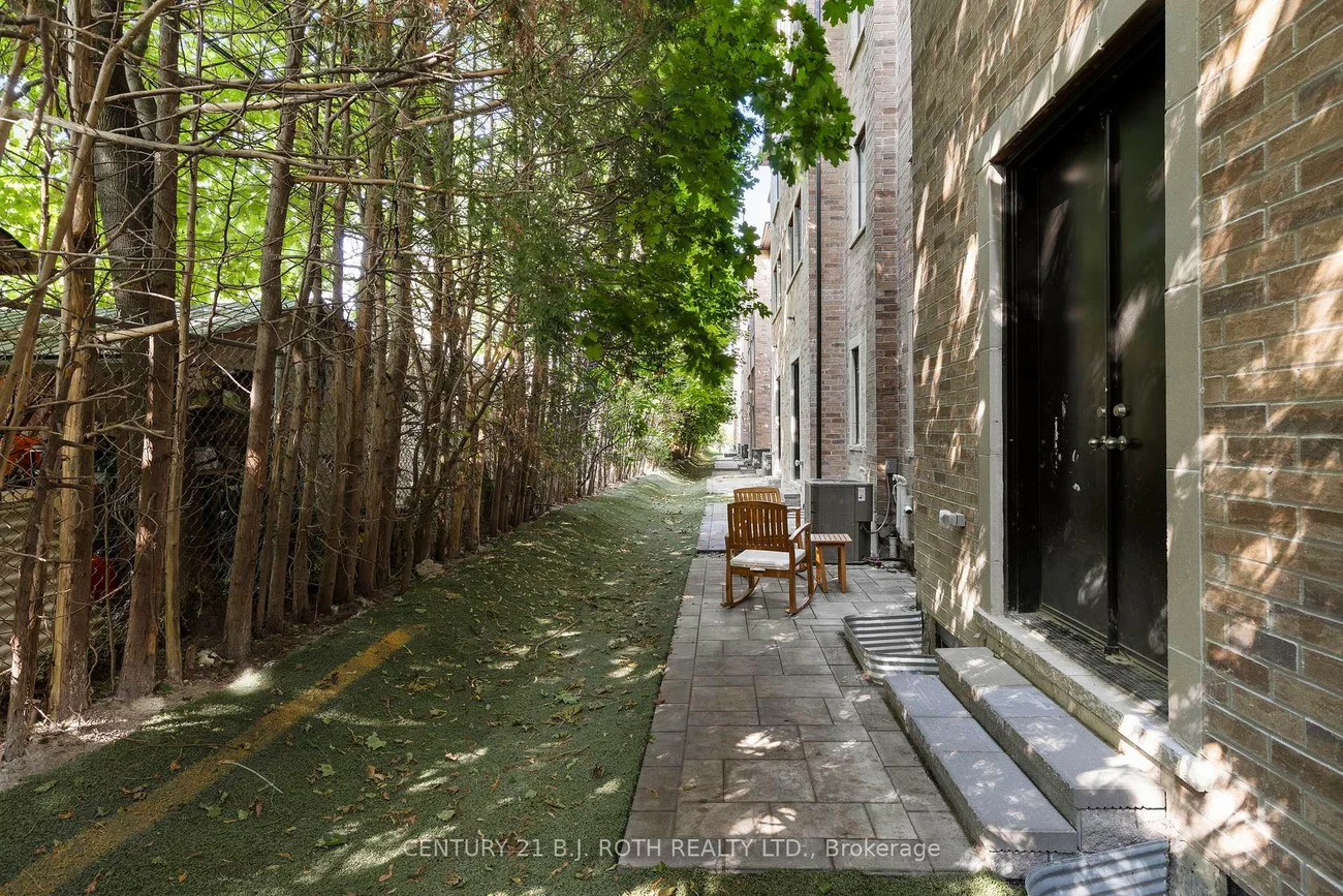 260, Eagle, Central Newmarket, Newmarket