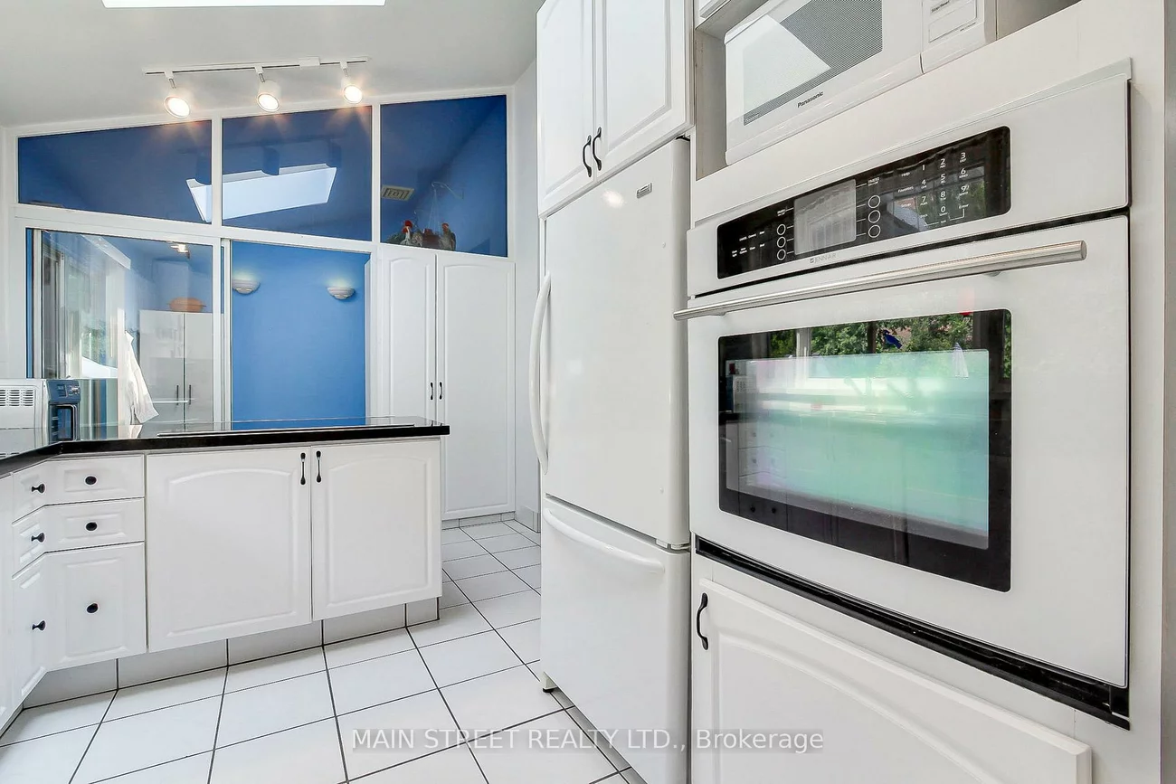 241, Andrew, Central Newmarket, Newmarket