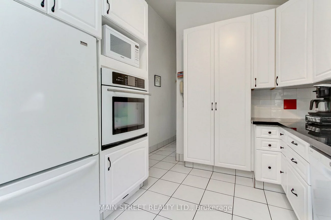 241, Andrew, Central Newmarket, Newmarket