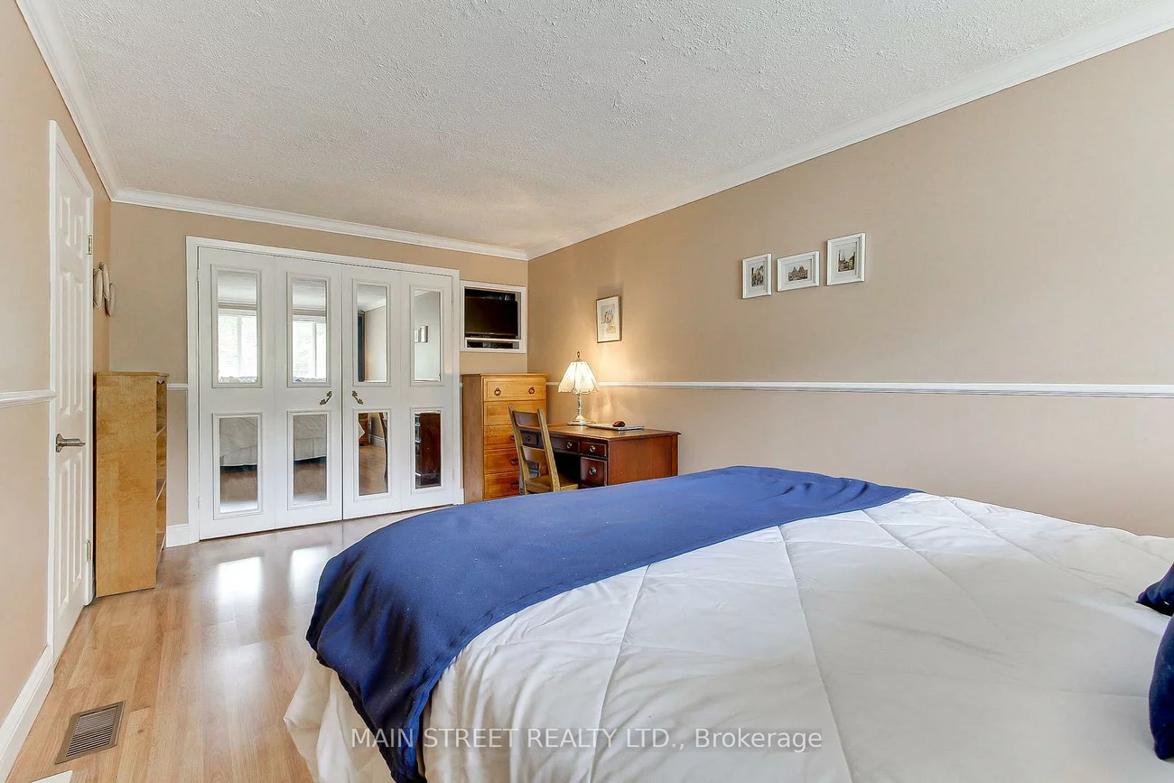 241, Andrew, Central Newmarket, Newmarket