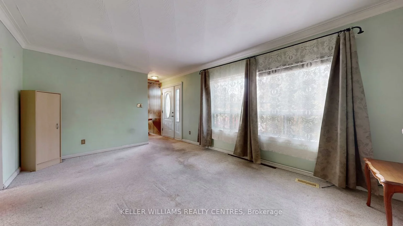 94, Queen, Central Newmarket, Newmarket