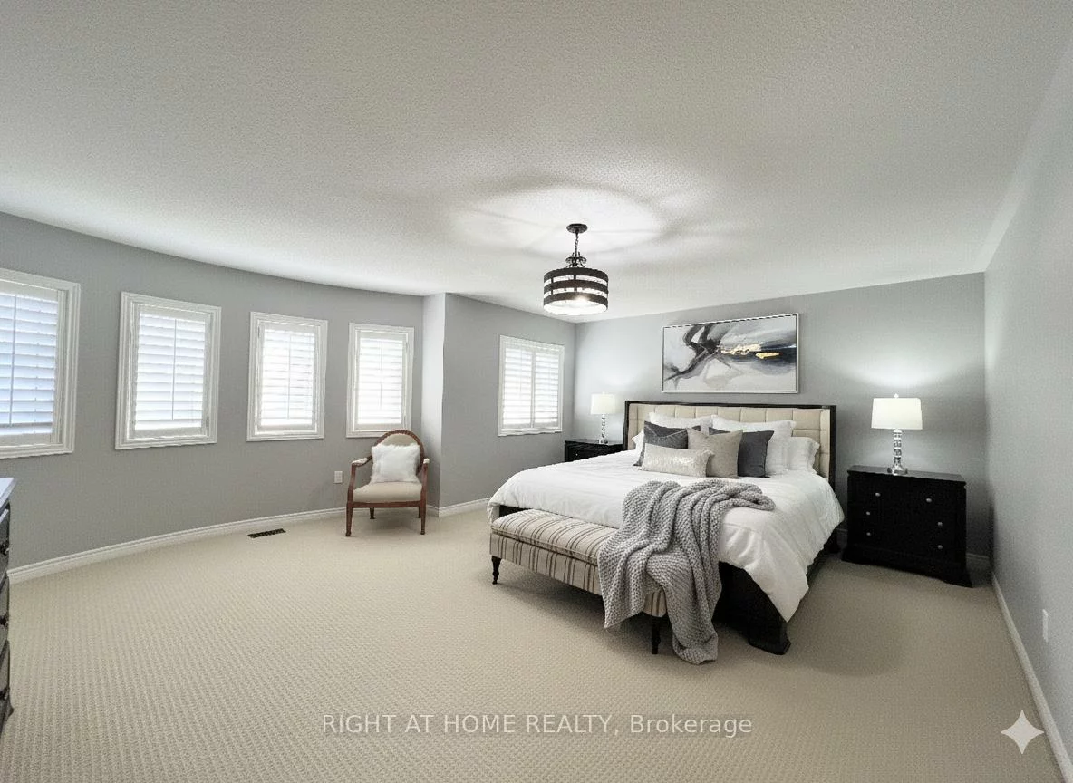 1209, McTavish, Stonehaven-Wyndham, Newmarket