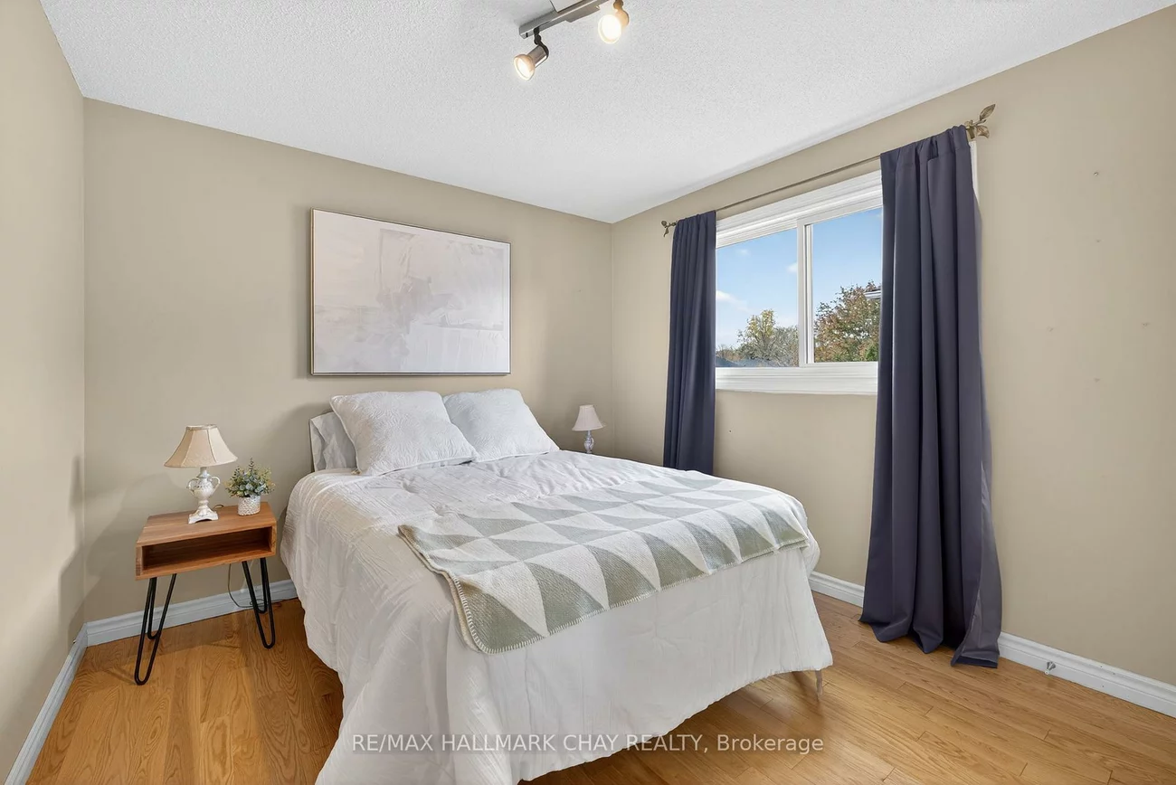 235, Elman, Bristol-London, Newmarket