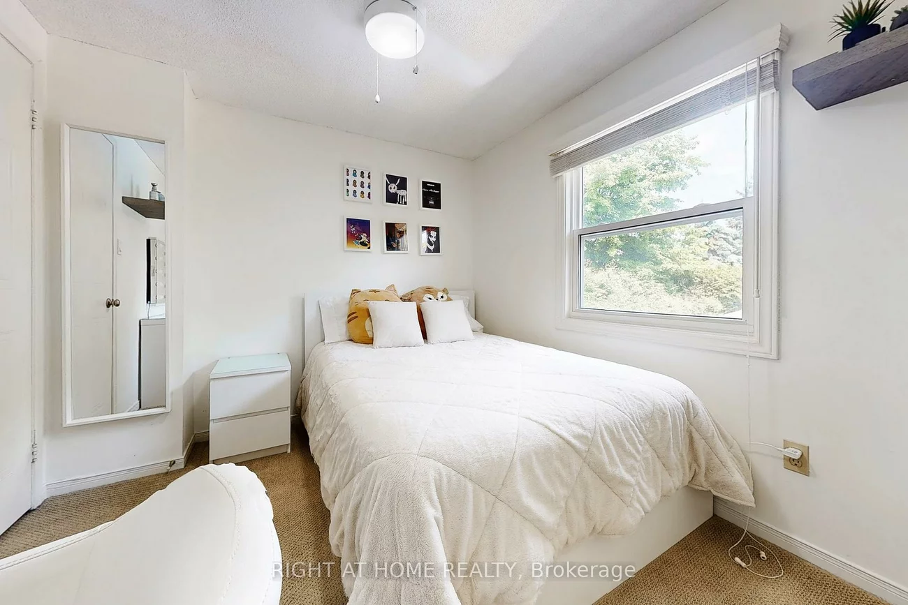 363, Crossland, Glenway Estates, Newmarket