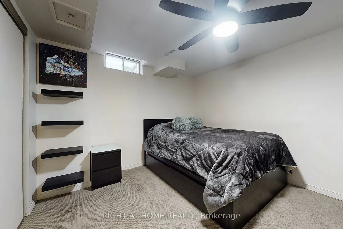 363, Crossland, Glenway Estates, Newmarket