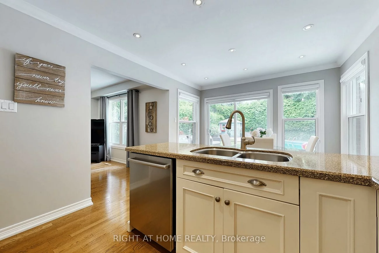 363, Crossland, Glenway Estates, Newmarket