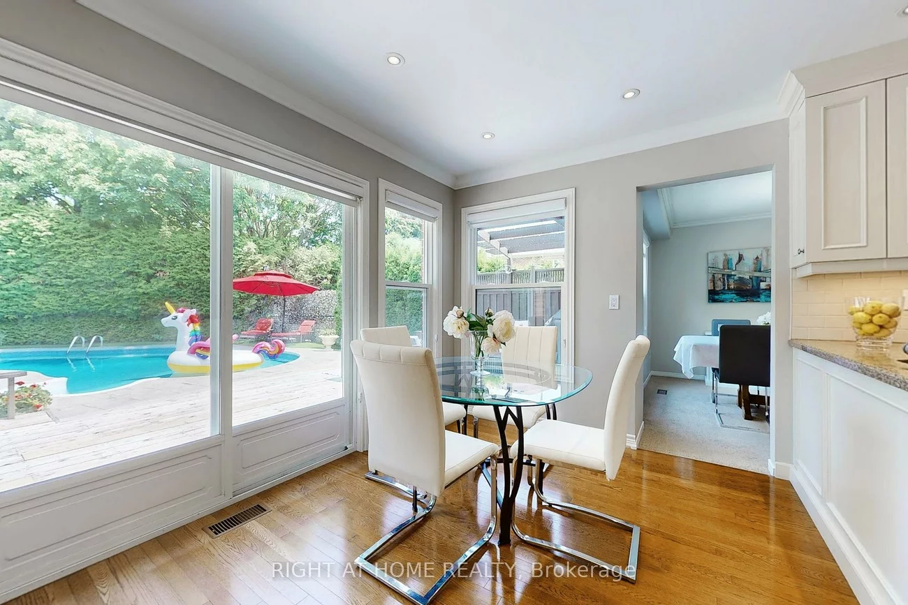 363, Crossland, Glenway Estates, Newmarket