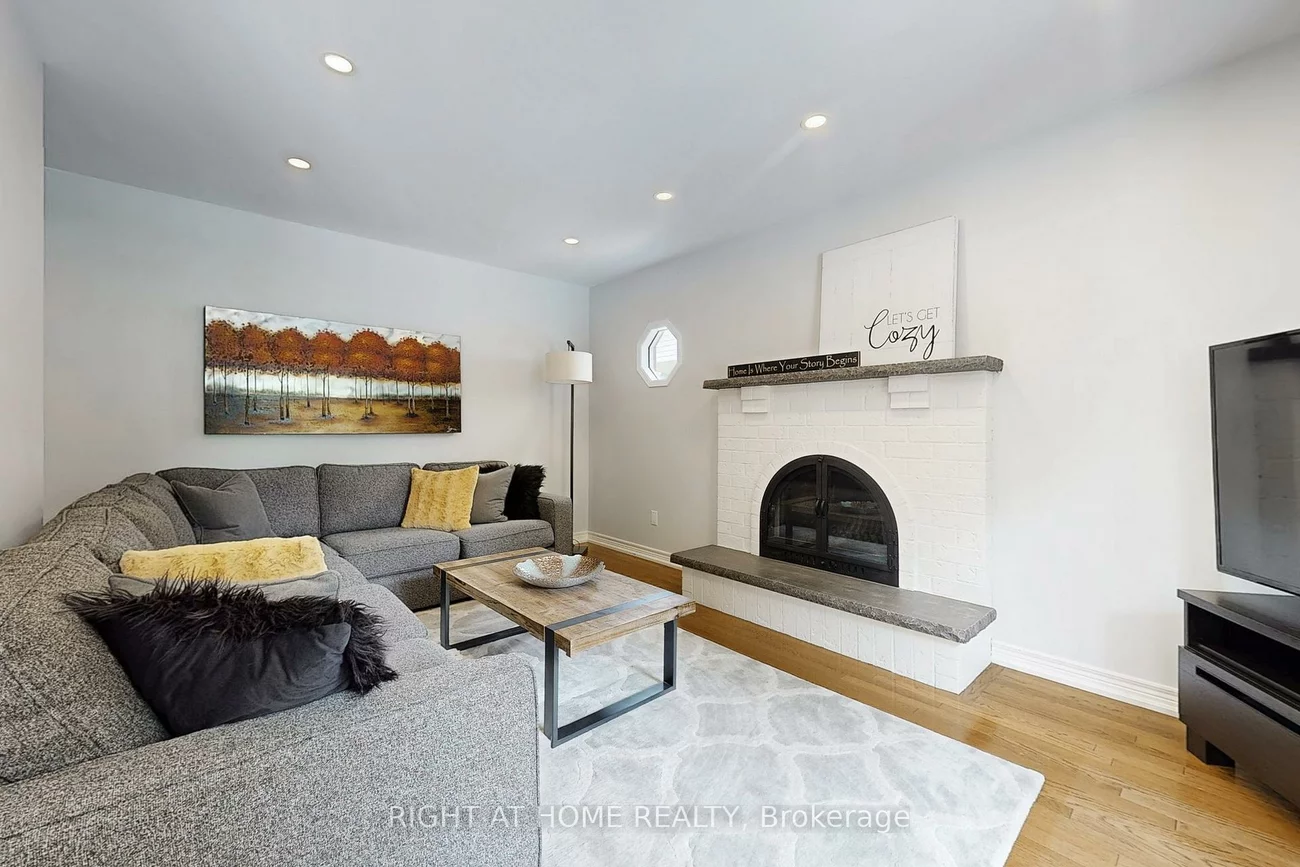 363, Crossland, Glenway Estates, Newmarket