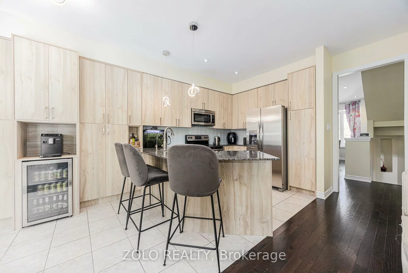 235, Appleton, Central Newmarket, Newmarket