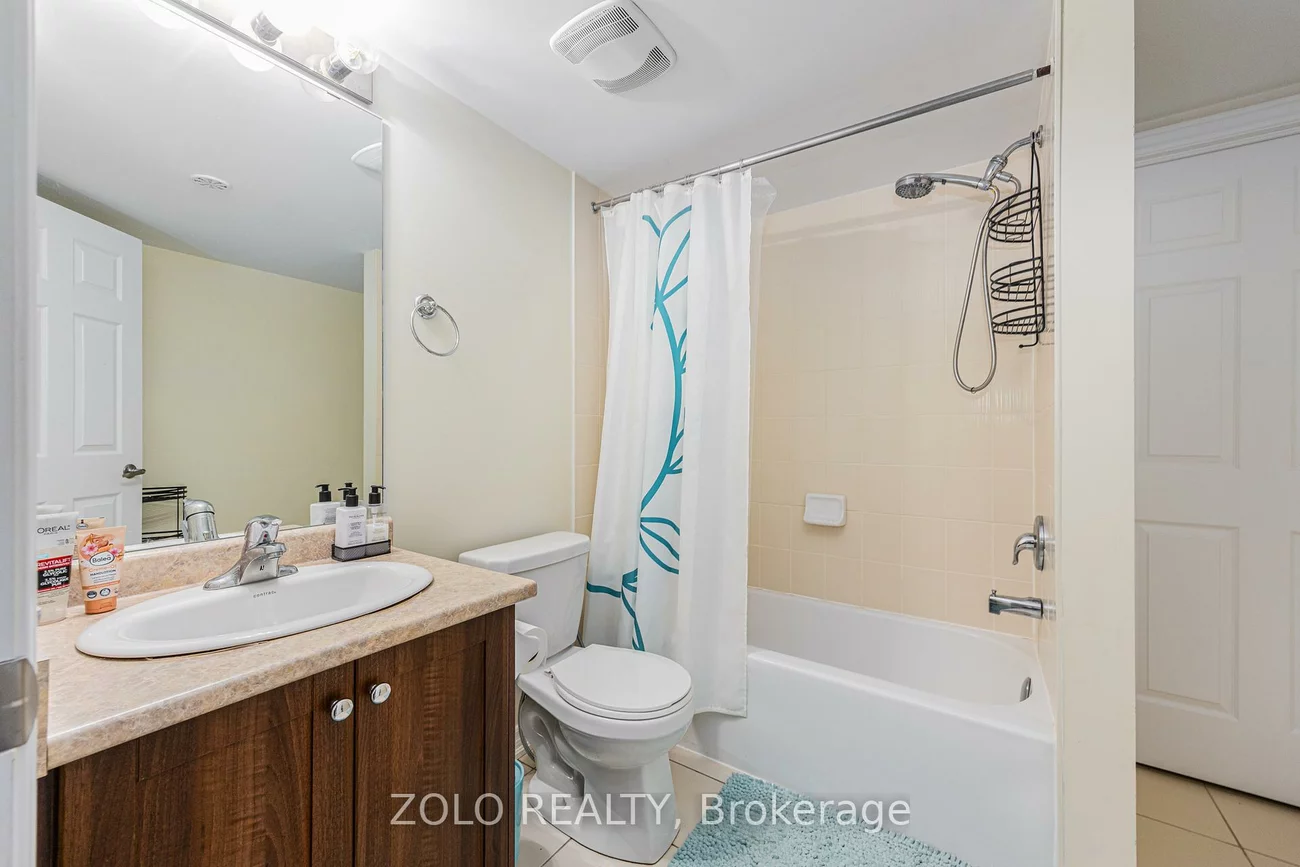 235, Appleton, Central Newmarket, Newmarket