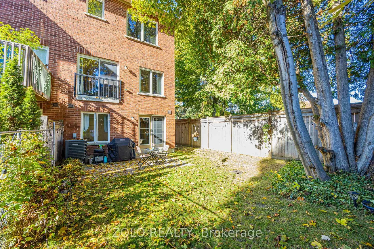 235, Appleton, Central Newmarket, Newmarket