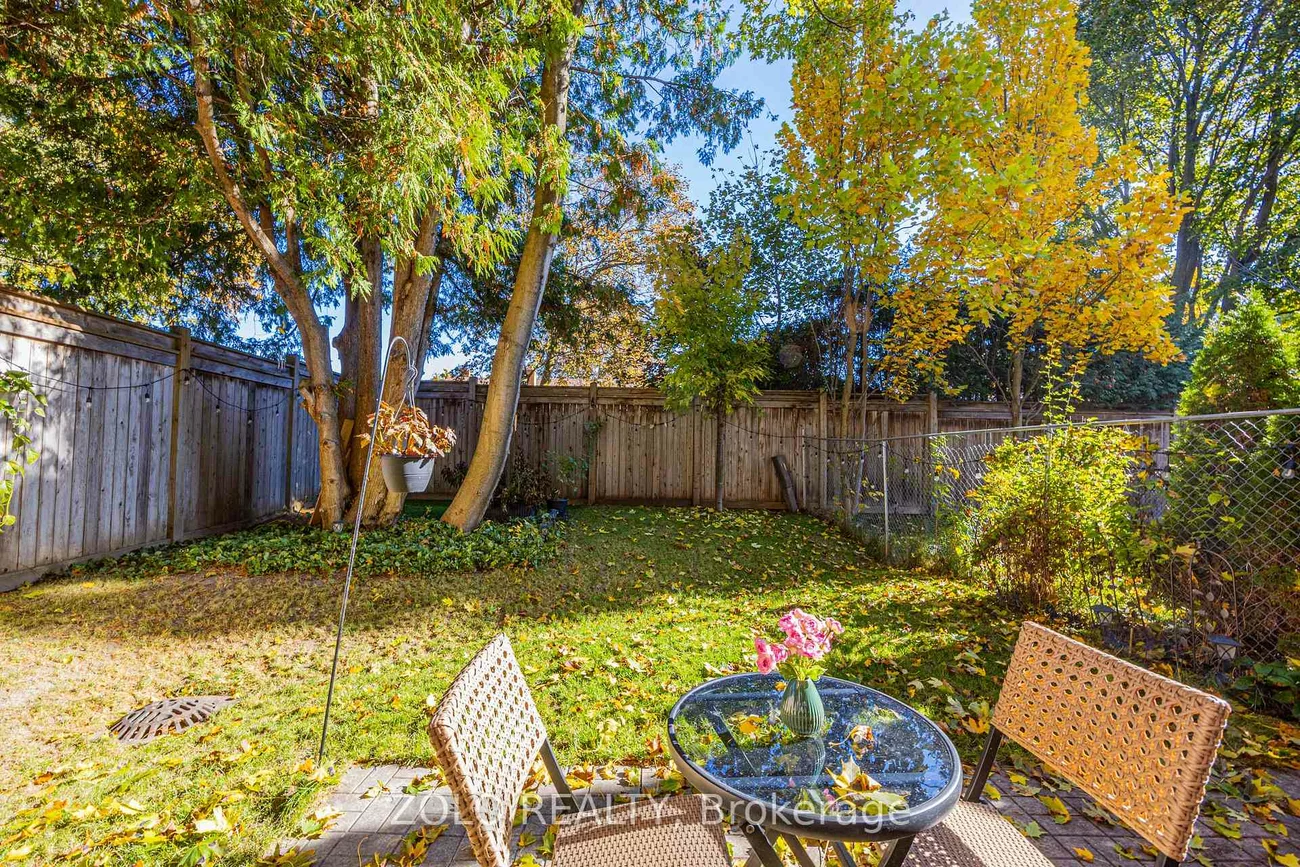 235, Appleton, Central Newmarket, Newmarket