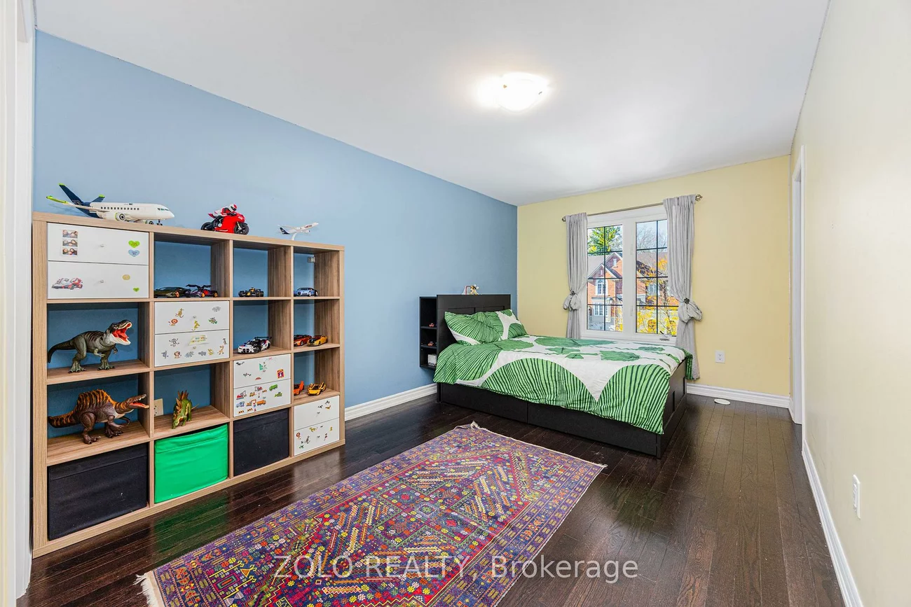 235, Appleton, Central Newmarket, Newmarket