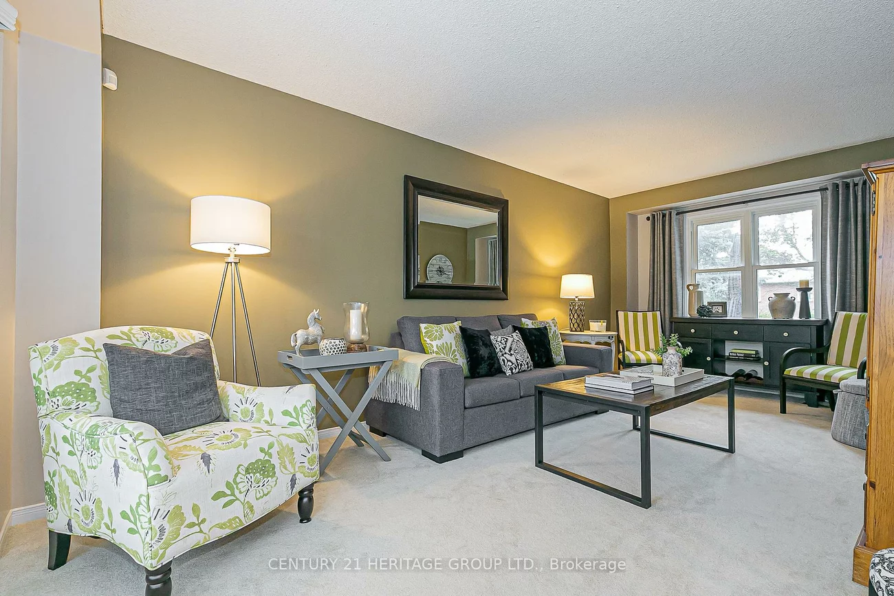 124, John Bowser, Glenway Estates, Newmarket