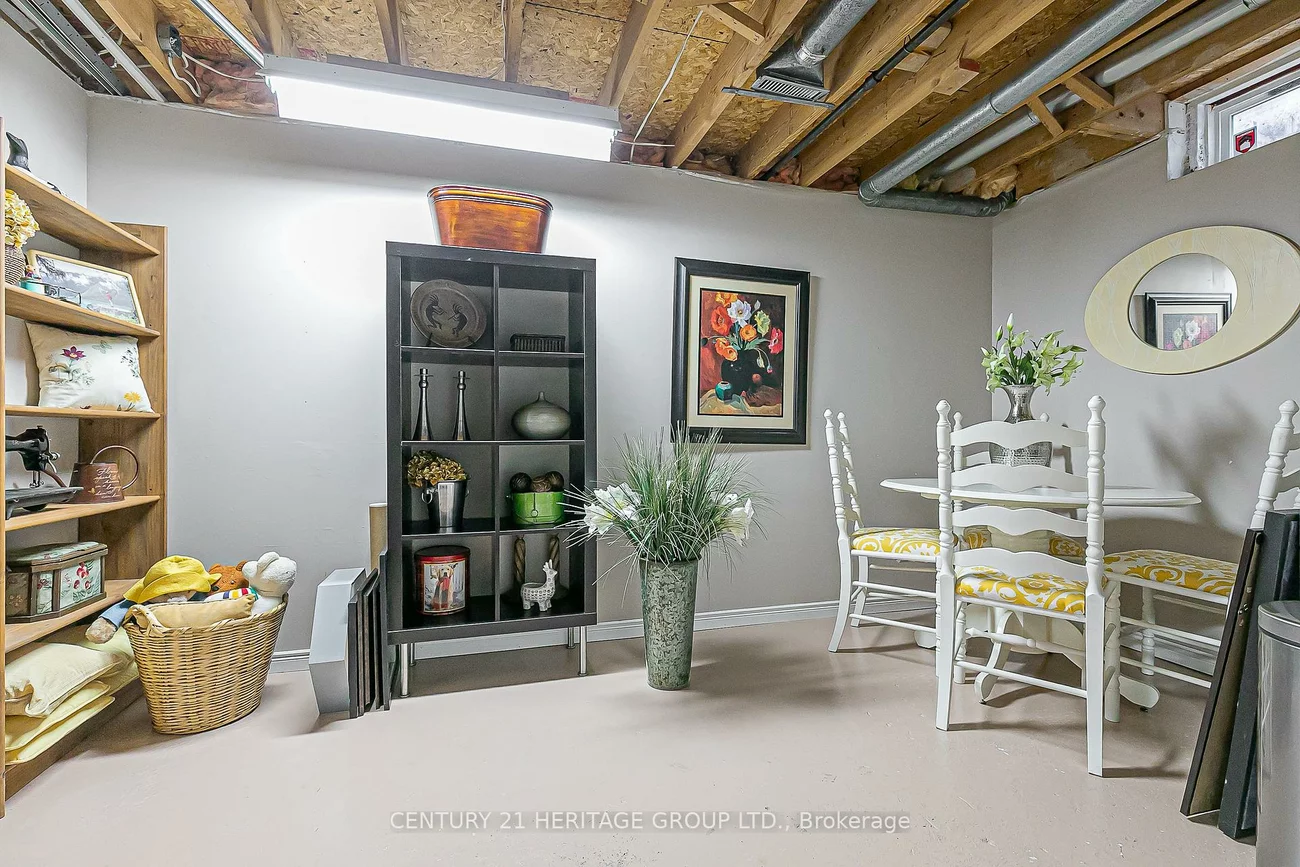 124, John Bowser, Glenway Estates, Newmarket