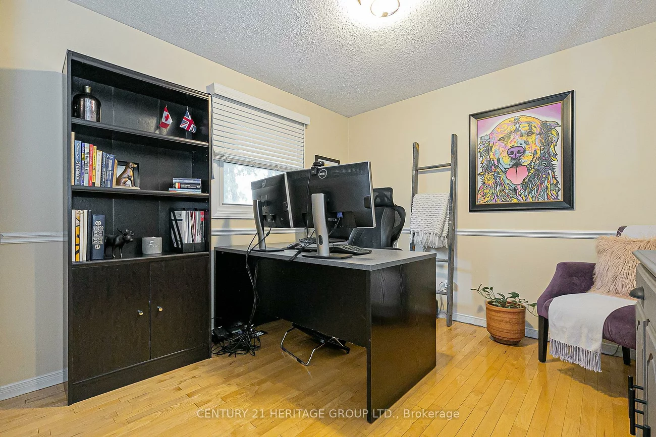 124, John Bowser, Glenway Estates, Newmarket