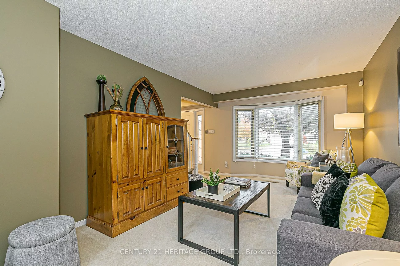 124, John Bowser, Glenway Estates, Newmarket