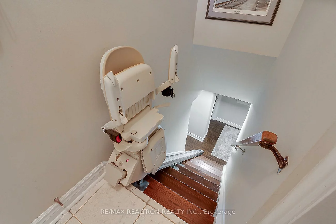 215, Parkview, Central Newmarket, Newmarket