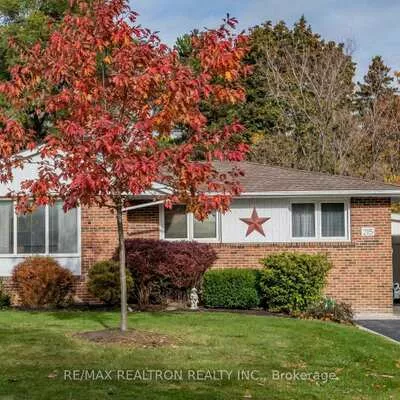 215, Parkview, Central Newmarket, Newmarket