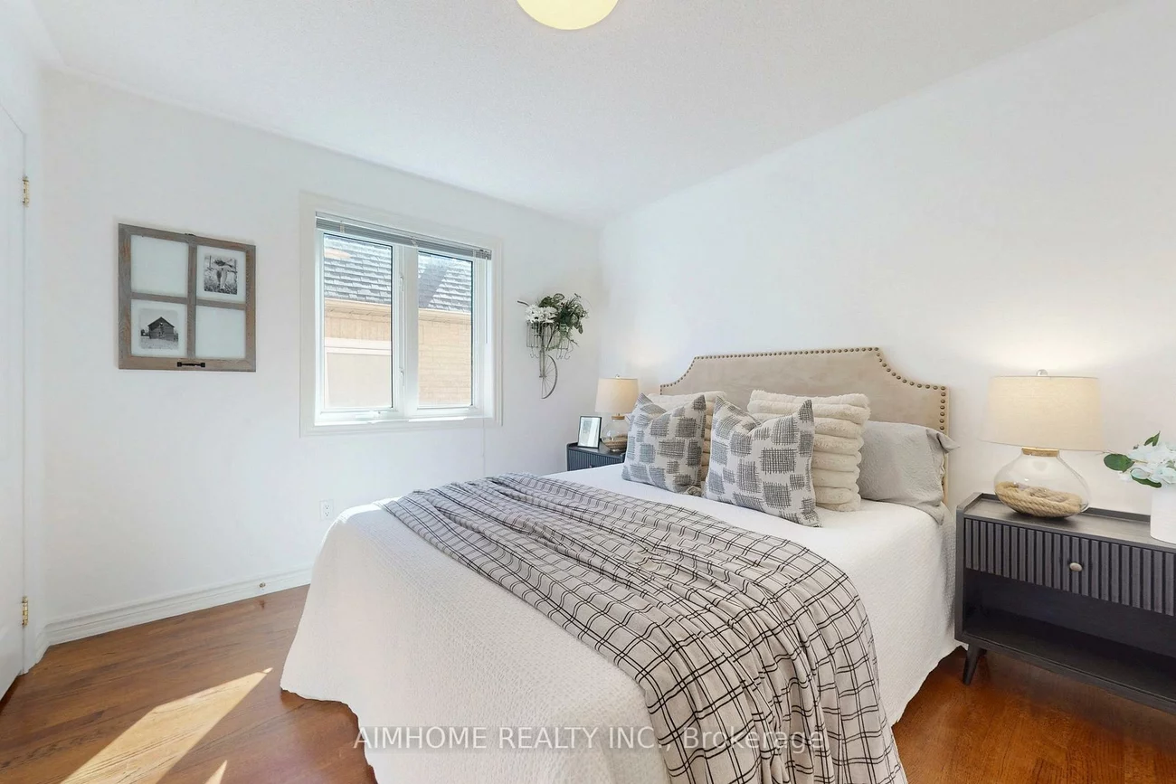 812, Foxcroft, Stonehaven-Wyndham, Newmarket