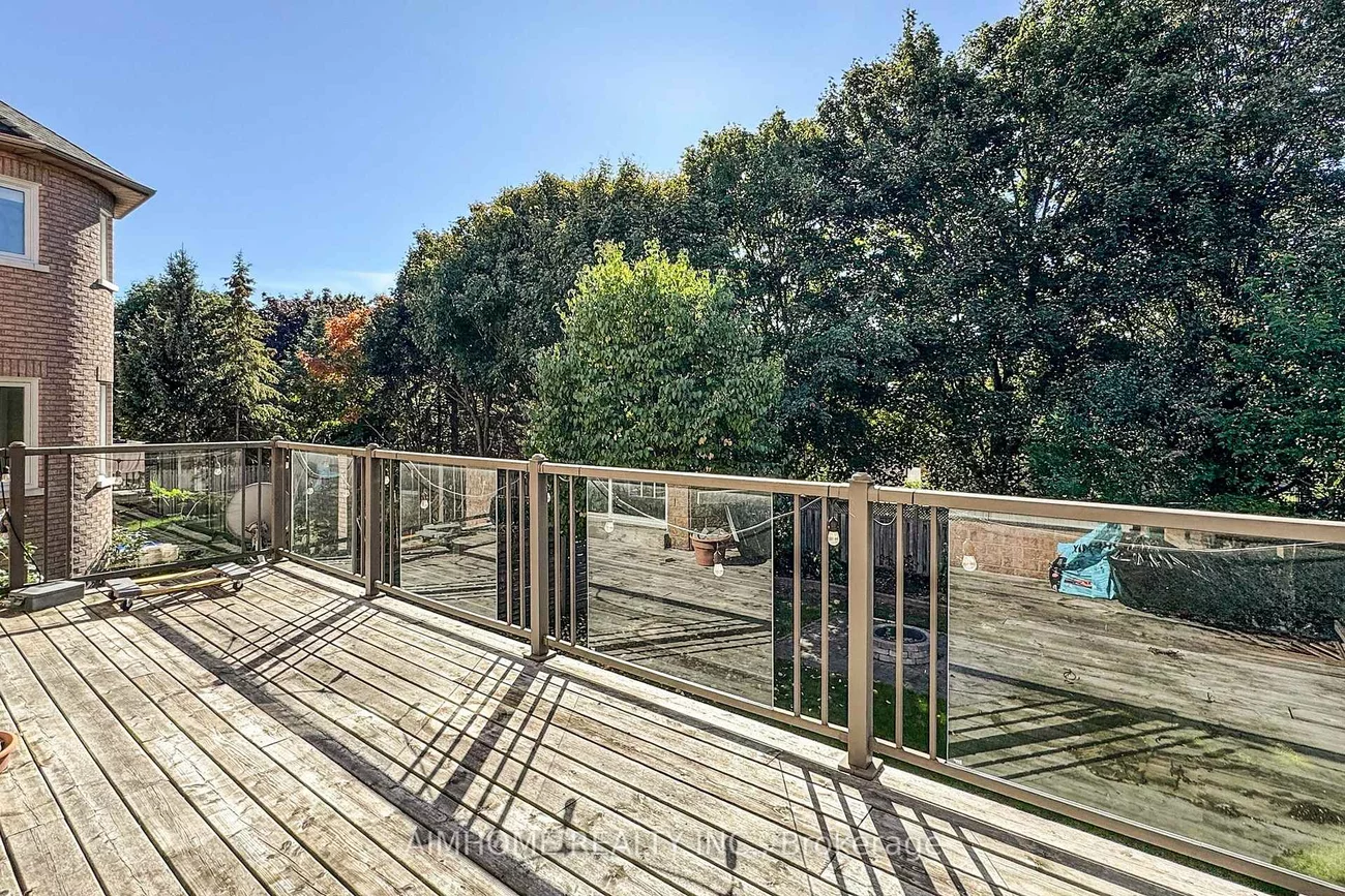 812, Foxcroft, Stonehaven-Wyndham, Newmarket