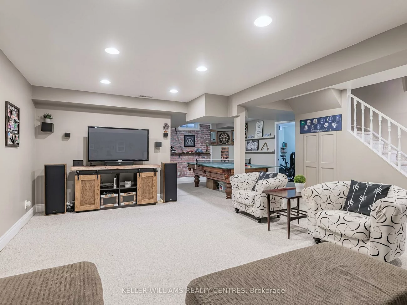 151, Rhodes, Glenway Estates, Newmarket